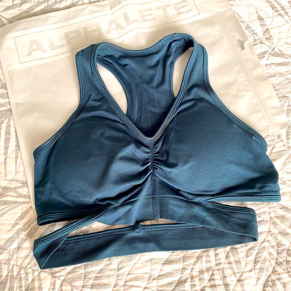 Alphalete Stratus Bra XL